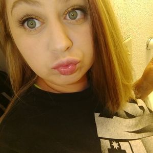 Meet your Posher, Leetta